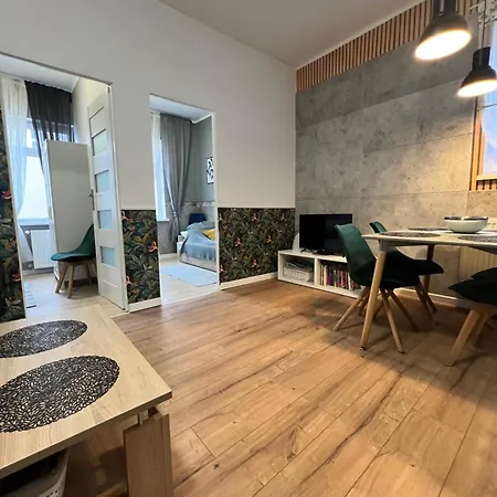 Apartament Cieplicka 20a *
